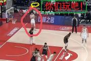 华体会官方平台下载-篮球比赛中球队全面压制对手