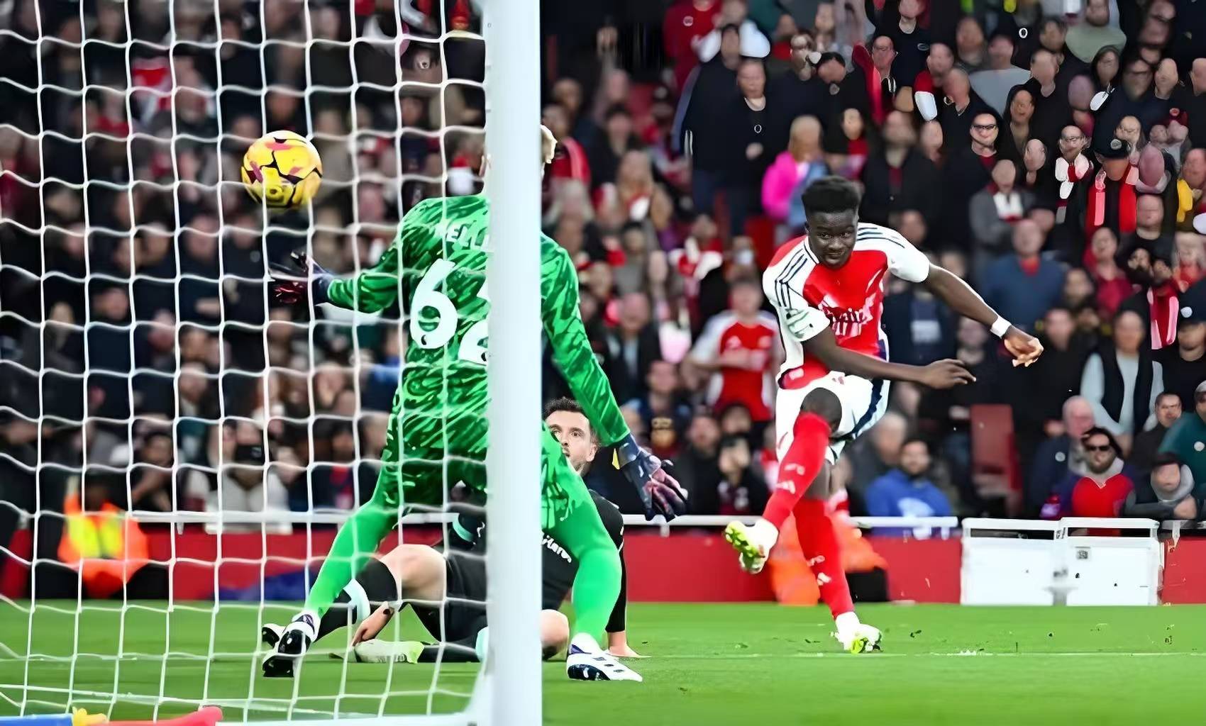 阿森纳主场战平曼城，难抵主帅离职压力