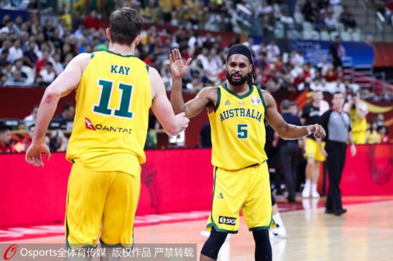 乌克兰队力克捷克队,成功晋级 乌克兰队力克捷克队,成功晋级