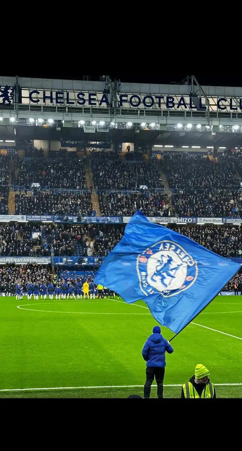 切尔西球队士气高昂，全力备战的简单介绍