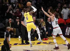 掘金完胜奇才,西蒙斯关键制胜 掘金完胜奇才,西蒙斯关键制胜