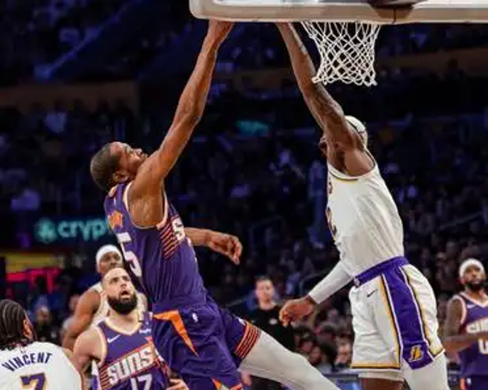 关于太阳惨败湖人,遭遇四连败的信息 关于太阳惨败湖人,遭遇四连败的信息