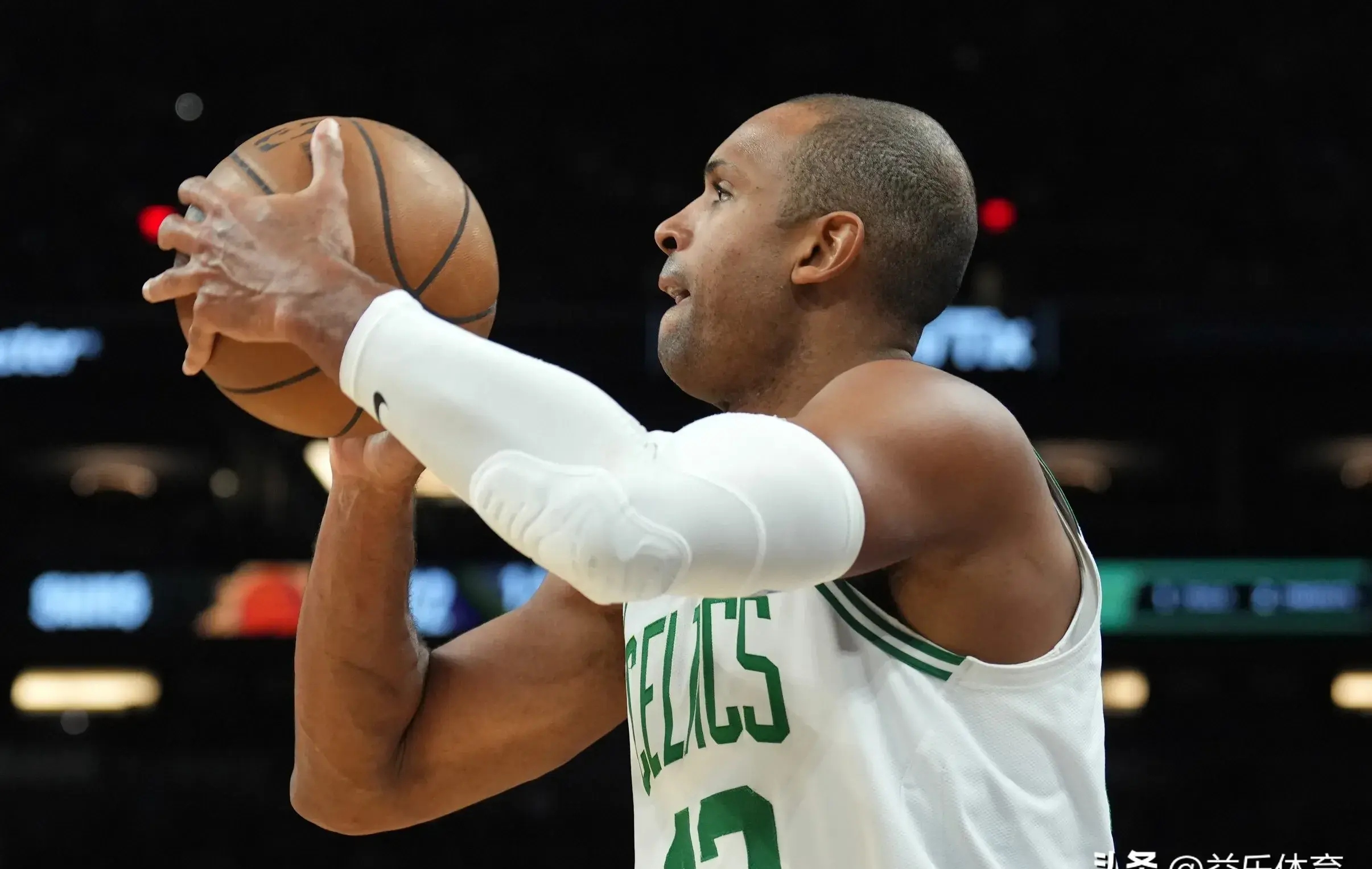 凯尔特人战胜雄鹿，取得七连胜