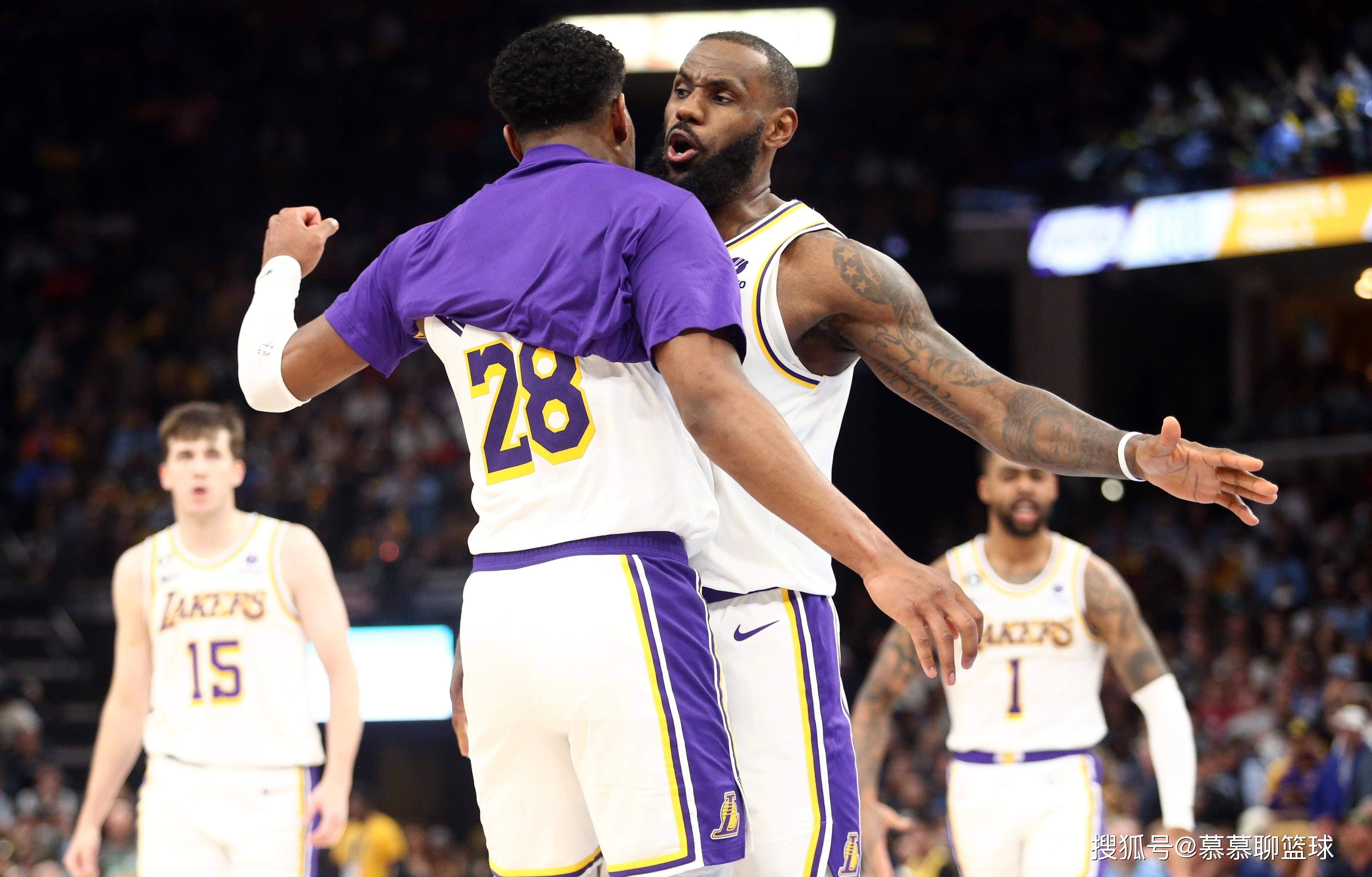 湖人豪取五连胜，詹姆斯再砍三双